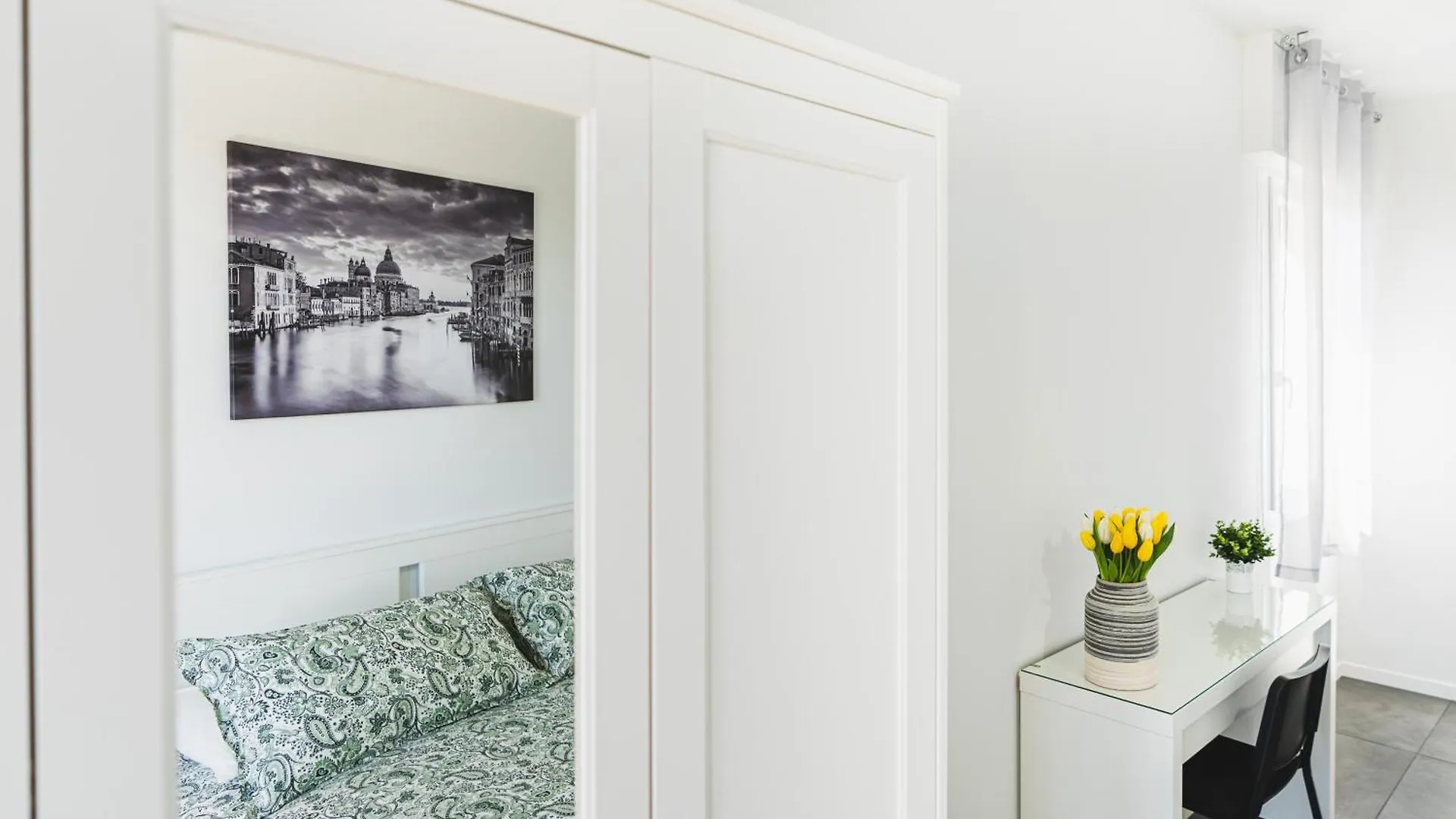 7 Posti, A Pochi Minuti Da Venezia, Posto Auto Apartment